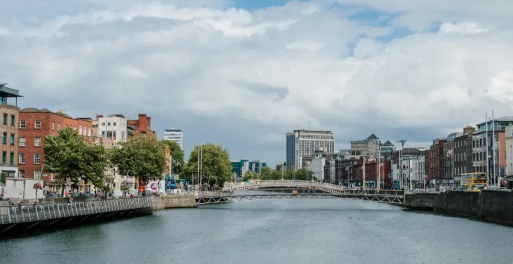 when is the best season to visit dublin