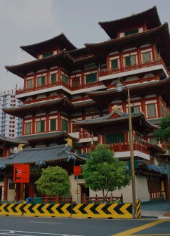 Attraction Buddha Tooth Relic Temple